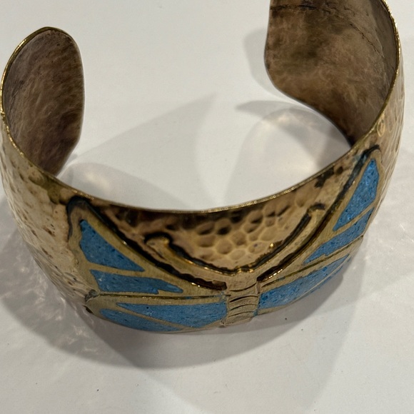 🦋 Magical Artisan Butterfly Cuff – Handmade Bronze Beauty from Mexico 🇲🇽❤️🦋🦋 - Picture 4 of 14